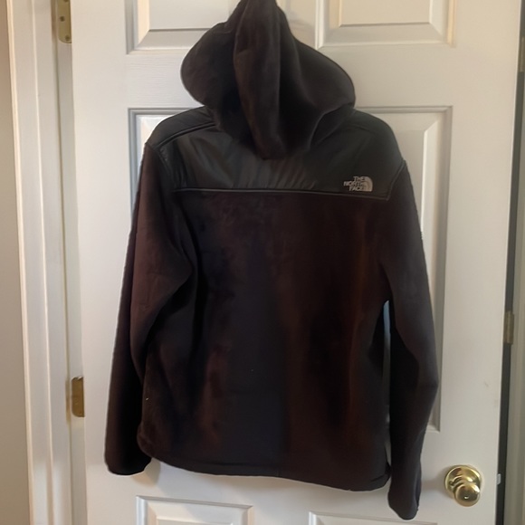 The North Face black Hi-Pile fleece jacket - Picture 3 of 4